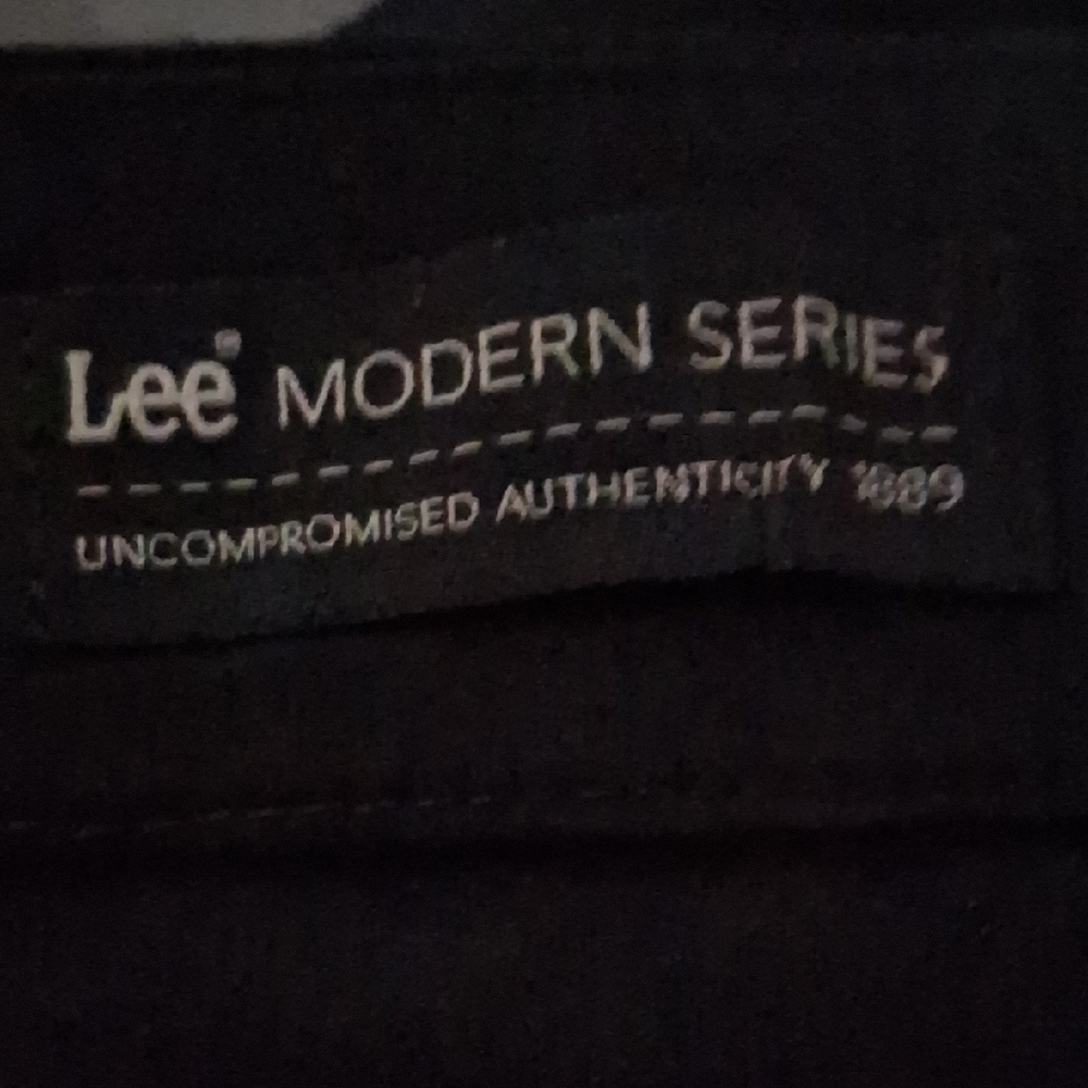 Lee Modern Series Black Straight Leg Pants Women's Size 16 Regular - Picture 3 of 10